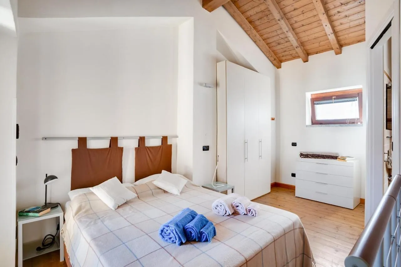 Design Apartment With Lake View! Carate Urio