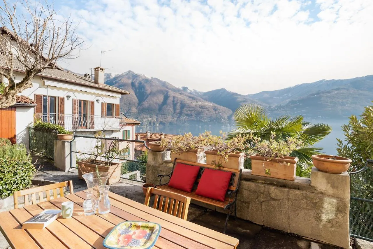Design Apartment With Lake View! Carate Urio