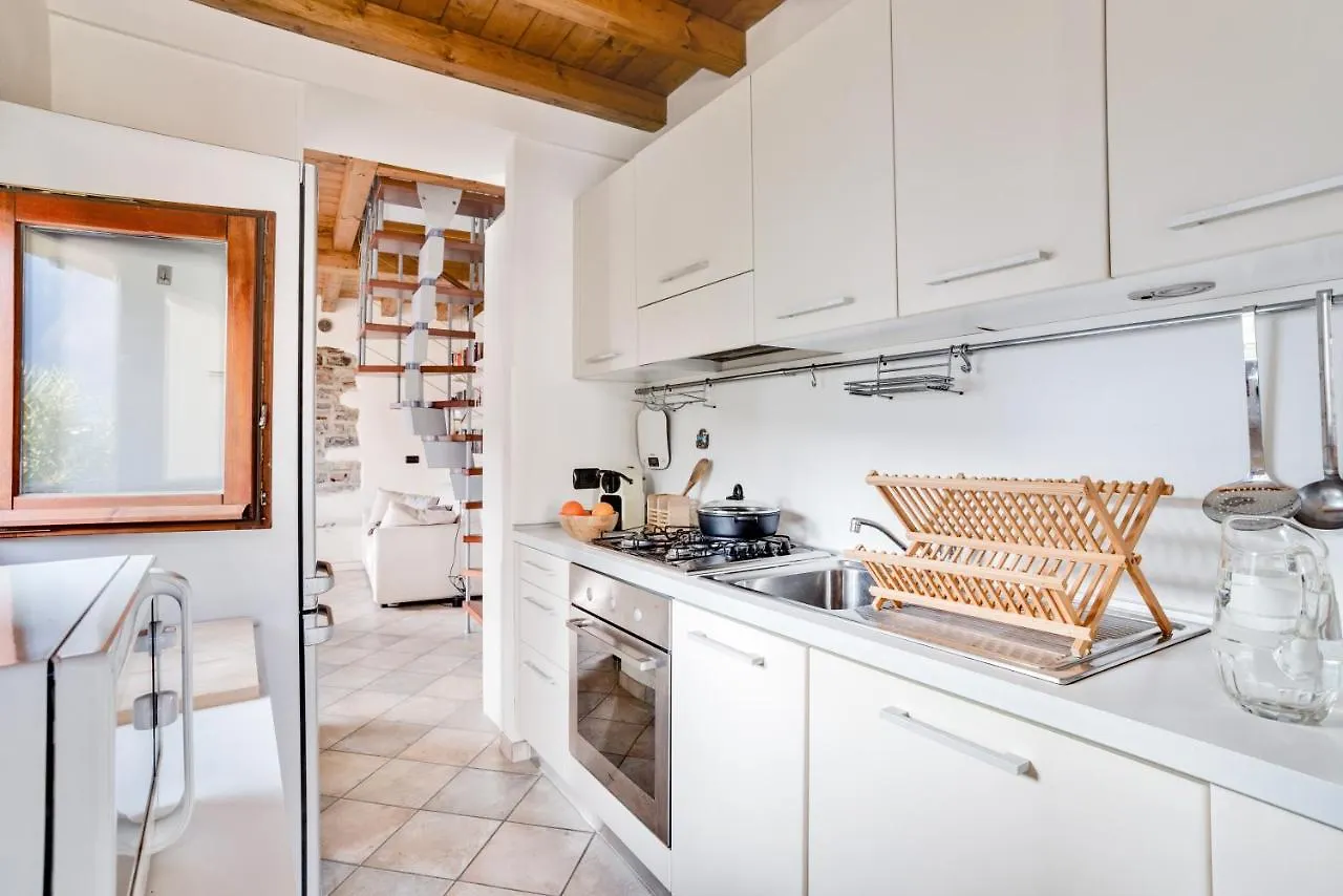 Design Apartment With Lake View! Carate Urio