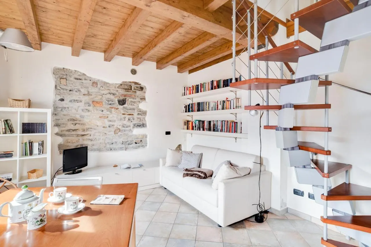 Design Apartment With Lake View! Carate Urio 0*,  Italy