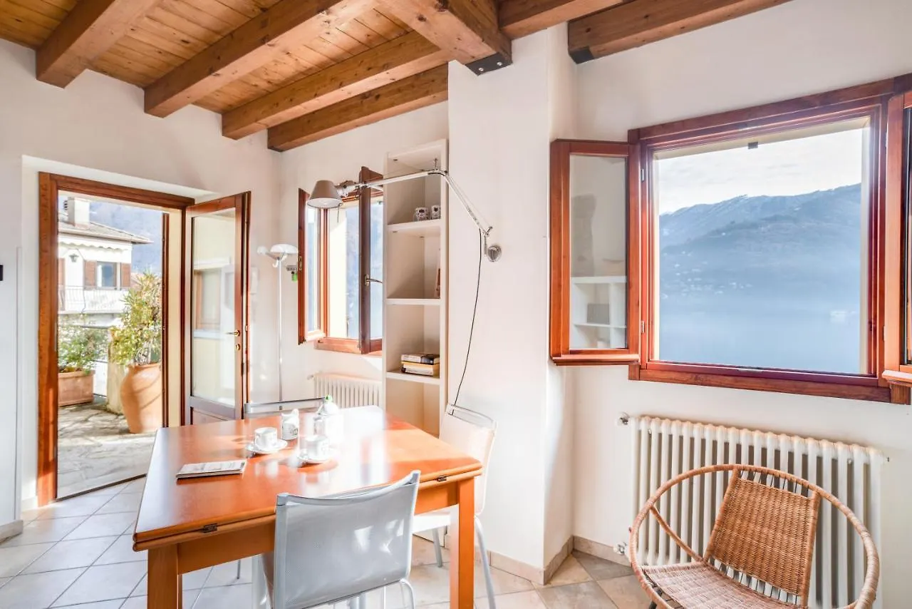 Design Apartment With Lake View! Carate Urio 0*,  Italy