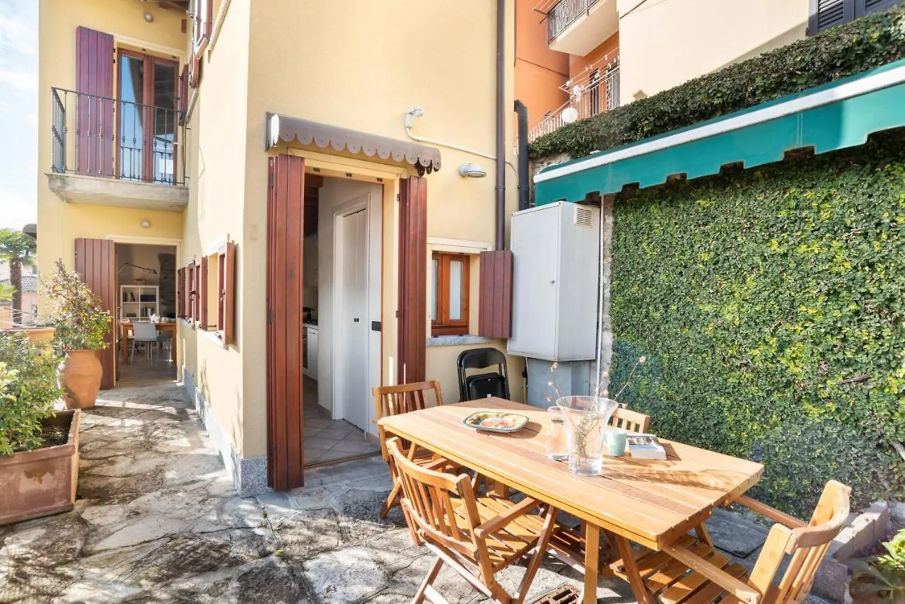 Design Apartment With Lake View! Carate Urio